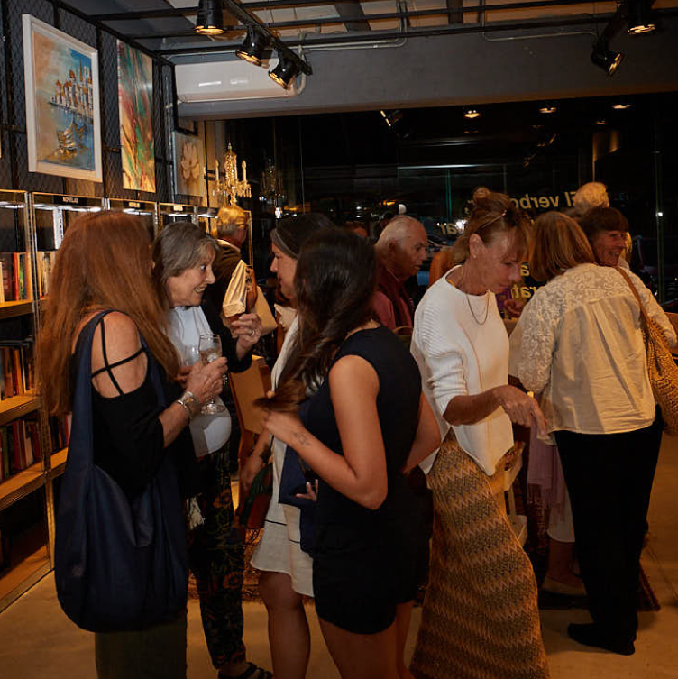 prestalibros solanas punta ballena punta del este, galeria de arte