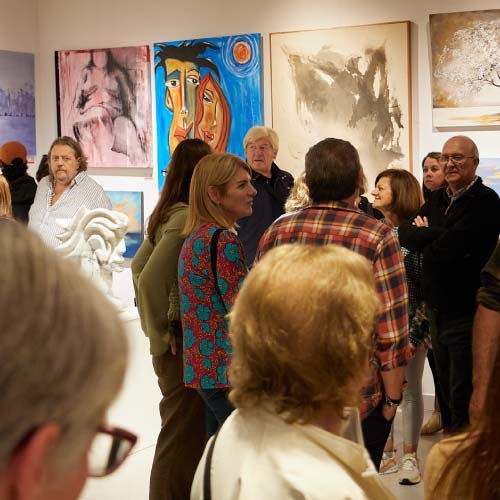 muestra de arte en punta del este